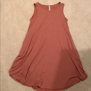 salmon colored dress size medium.